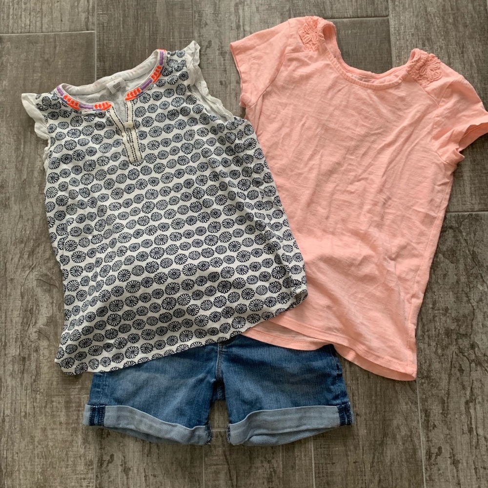 Girls 3 piece bundle. Tops shirts size 7 / 8 / M